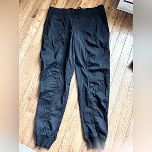 Lululemon studio pants good condition black size 12